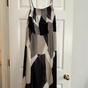 NWT - Banana Republic Sunburst Pleat Color Block Dress